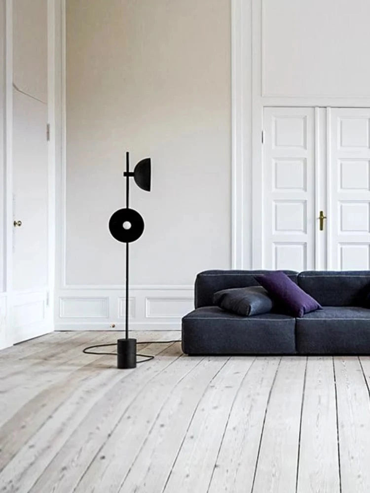 lampe en métal contemporaine