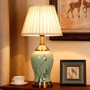 lampe céramique artisanale élégante