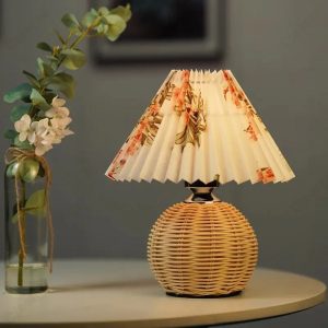 Lampe de chevet en rotin