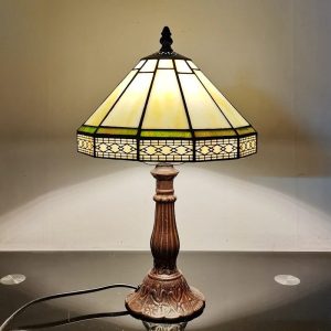 Lampe Style Tiffany sur table